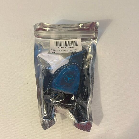 Mercedes Benz Sunglass Holder for Car with Logo Black PU Leather NWT - Picture 12 of 12